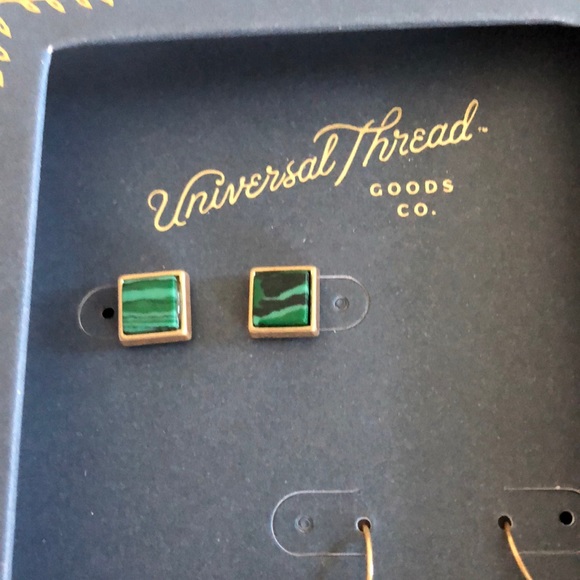 Universal Thread Earring Set - Picture 2 of 5